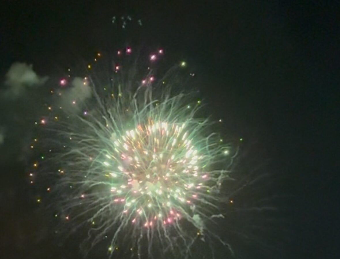 🎆 夜空が語る、大館の夏 — 大館大文字まつり2025