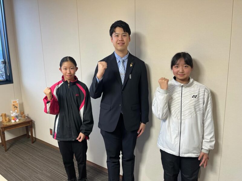 12月9日、大館市の小学生2人（4年生・6年生）が、バドミントン全国大会への出場…
