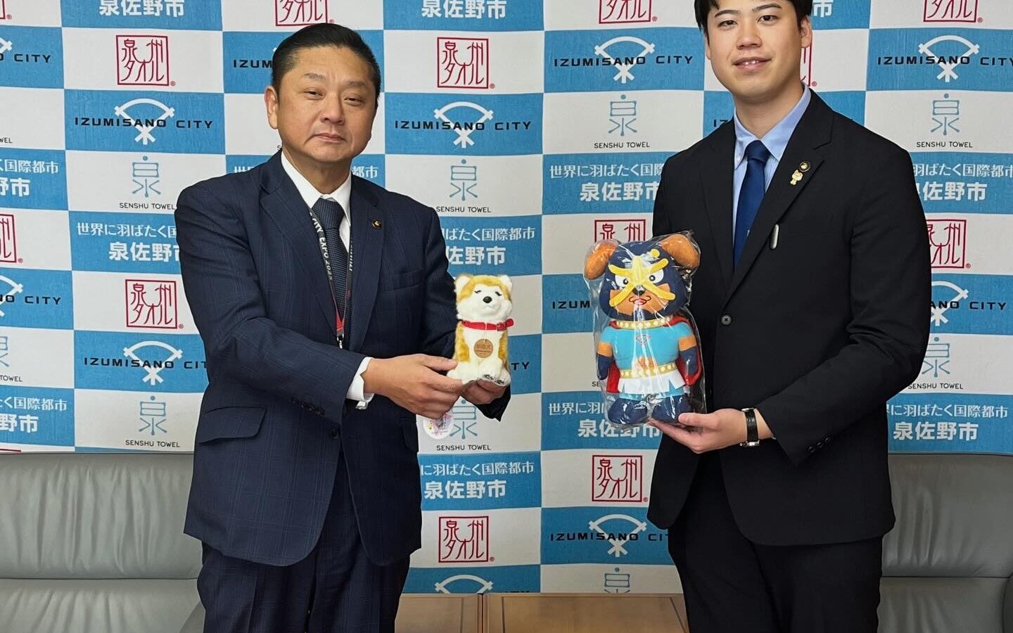 12月16日|泉佐野市の千代松市長のもとを訪問しました。