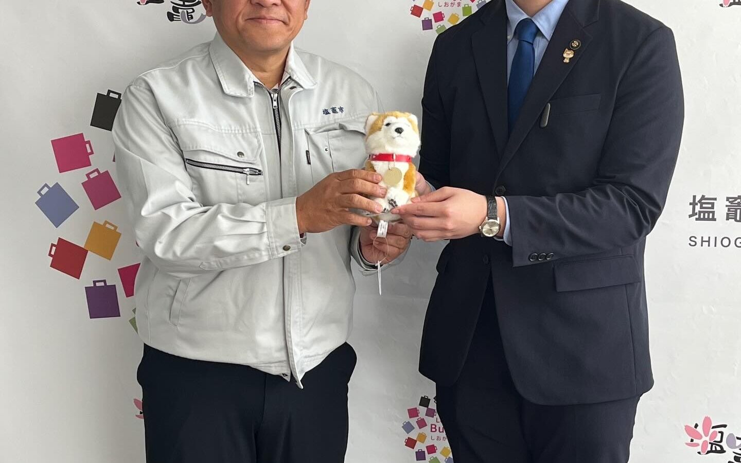 12月17日、塩竈市の佐藤市長を表敬訪問しました。