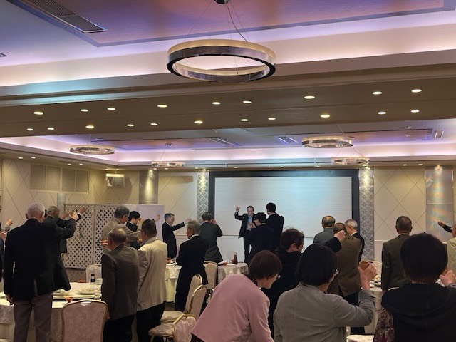 大館市職員退職者会懇親会にお招きいただき、ご挨拶をさせていただきました。