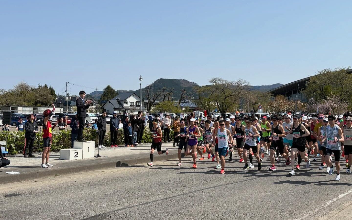 第74回山田敬藏記念ロードレース大会が、ニプロハチ公ドームを発着点に開催されまし…