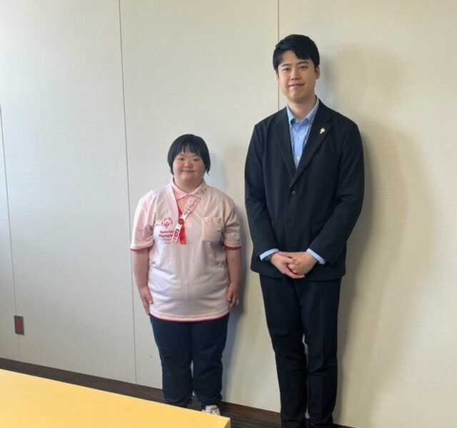 スペシャルオリンピックス2026東京に出場した小松さんが、報告に来てくれました！…